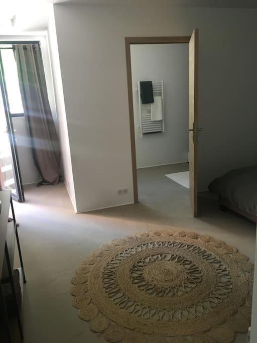 Chambre Avec Petit-Dejeuner En Provence Luberon La Tour-dʼAigues エクステリア 写真