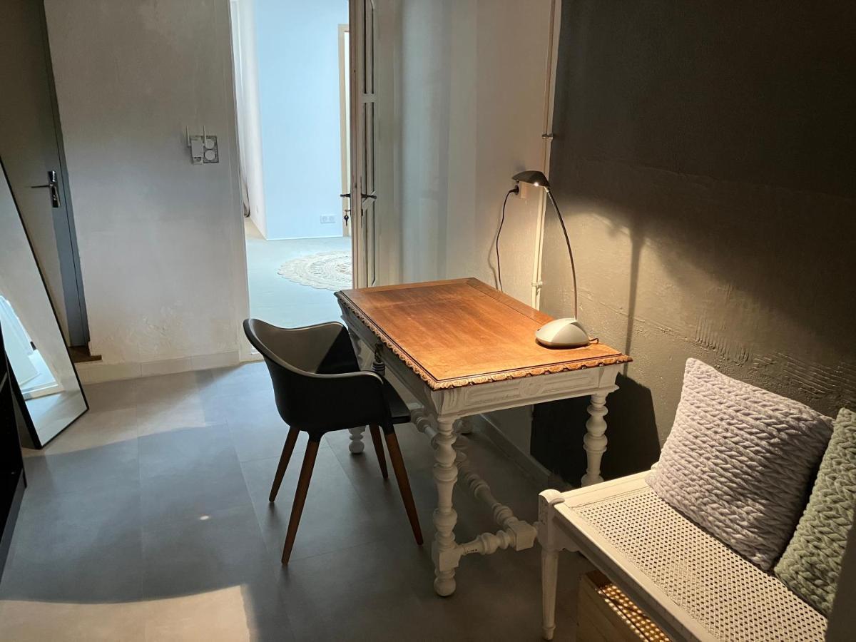 Chambre Avec Petit-Dejeuner En Provence Luberon La Tour-dʼAigues エクステリア 写真